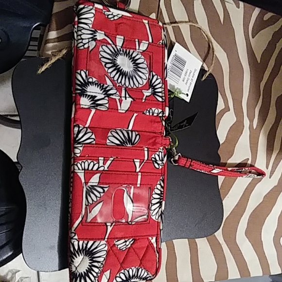 Red/Black/White Double ID Wristlet - Picture 3 of 4